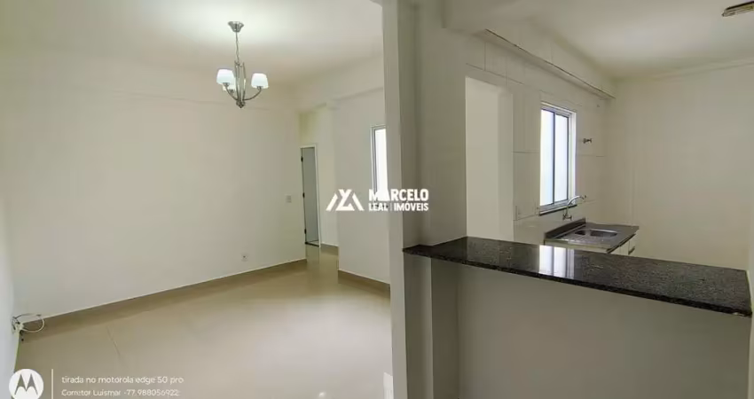 Vendo Apartamento 1º andar, 2/4 sendo uma suíte com varanda no Candeias em Vitór
