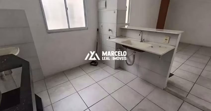 Alugo apto de 2/4 no 3º andar no condomínio vitória sul com completa infra estru