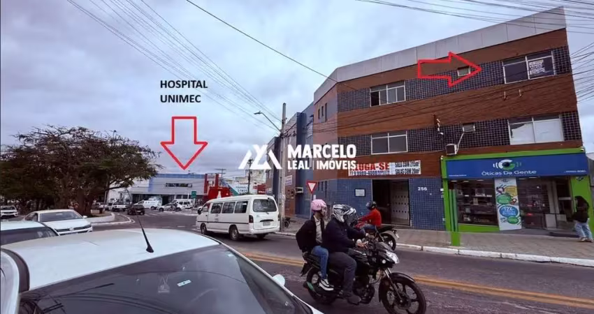 Vendo sala comercial de 2º andar com banheiro privativo em frente o laboratório