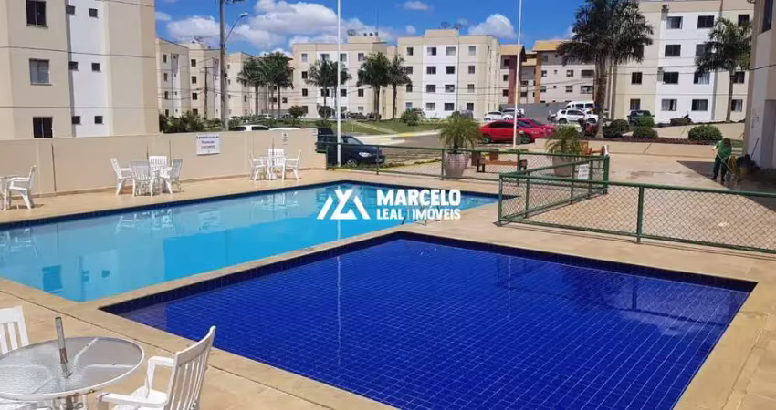 Apto. de 2/4 em condomínio com piscina, academia...etc e próximo a faculdades