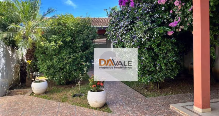 Sobrado à venda, 239 m² por R$ 980.000,00 - Vila Resende - Caçapava/SP