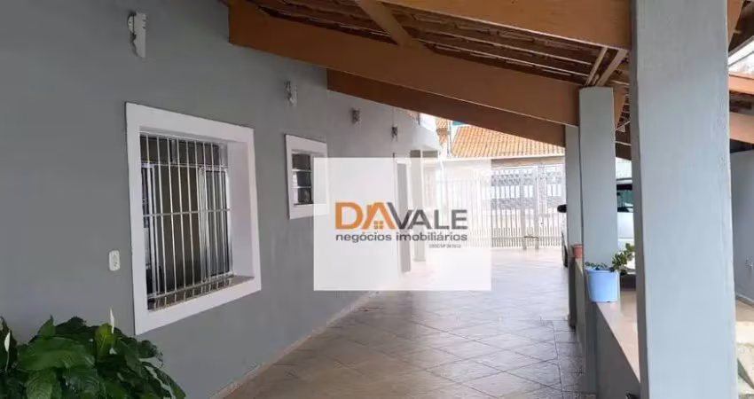 Sobrado com 3 dormitórios mais uma casa com 2 dormitórios