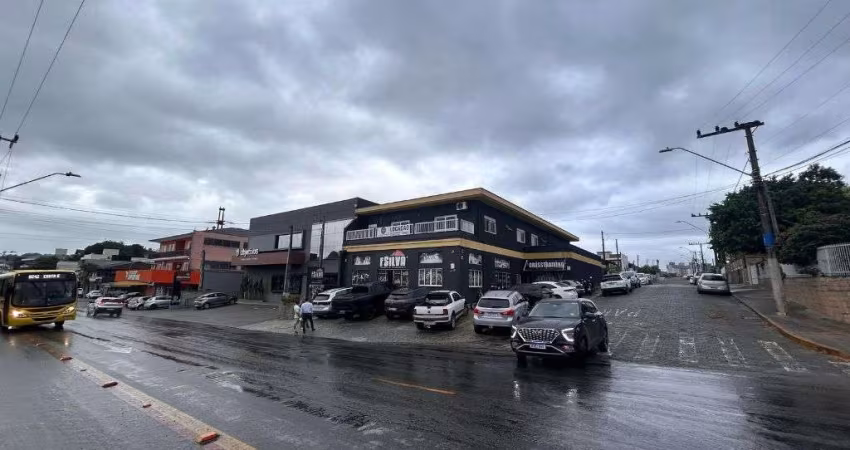 Sala Comercial Ampla e Versátil para Locação | 208 m² | Glória - Joinville