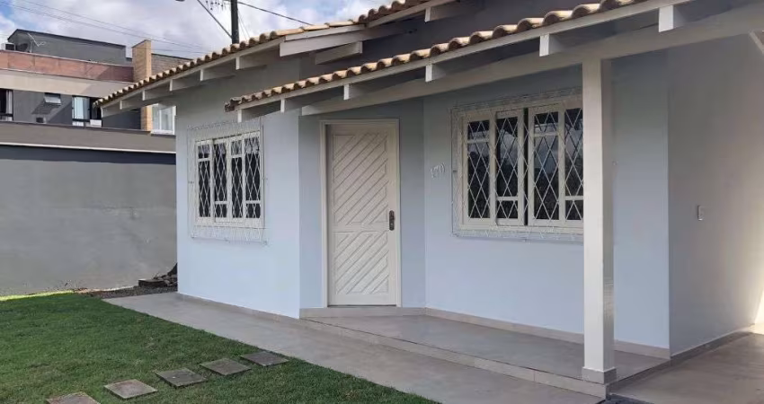 Casa de Esquina com 3 Quartos (1 Suíte) à Venda no Bairro Glória | Joinville/SC
