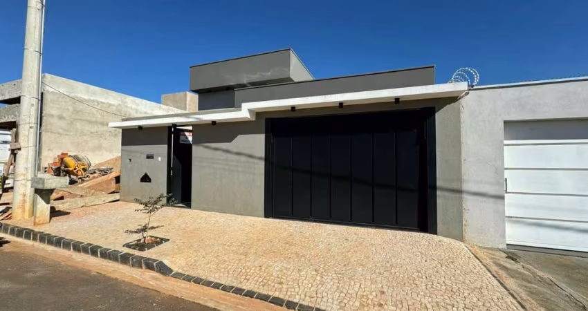 Imperdível: Casa à venda 3 quartos em Uberlândia-MG, no bairro Quinta Alto Umuarama, com características incríveis!
