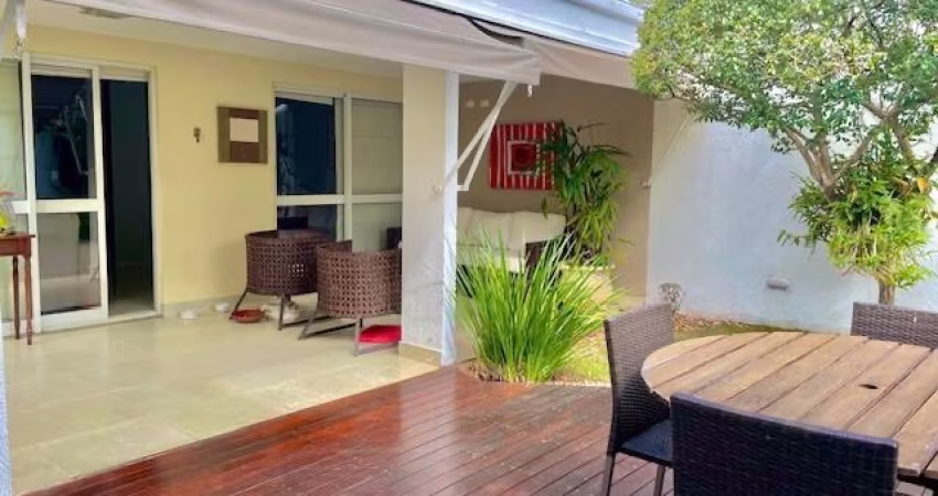 Casa com 3 quartos para Venda em Alphaville São Paulo