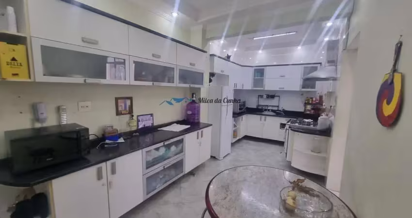 Apartamento à Venda, com 3 dormitórios, 1 suíte, 183m², 1 vaga, Centro de Santo André