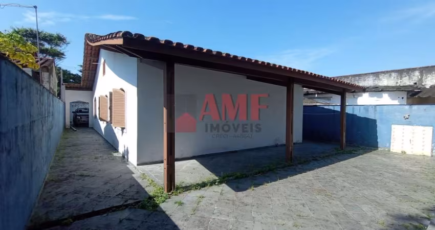 Casa à 400 metros da Praia do Cibratel, em Itanhaém