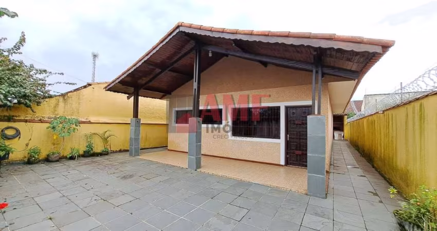 Casa Lote Inteiro a 500 metros do Mar