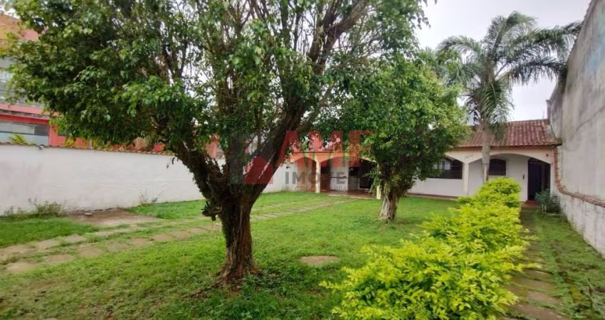 Edícula no Bopiranga a 1000 metros da praia