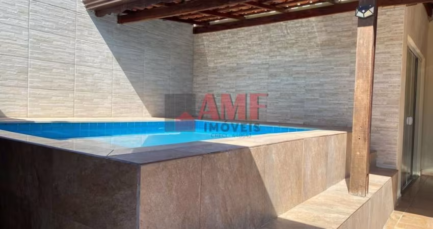 Casa com Piscina Próximo ao Mar no Jardim das Flores