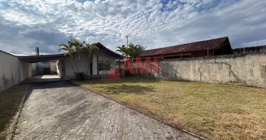 Casa lote inteiro no Cibratel - Itannhaém