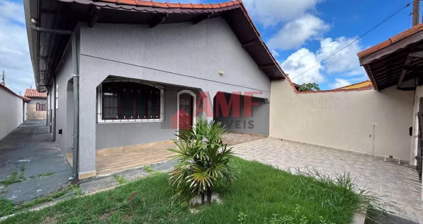 Imóvel lote inteiro ,proximo ao mar, com 4 suítes !!!