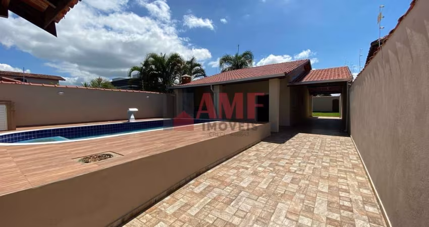 Casa com Piscina no Bopiranga