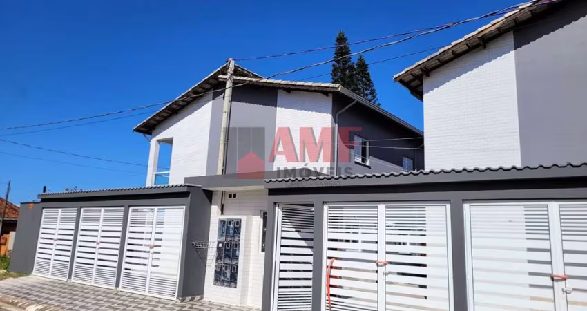Casa em condomínio beira mar - Itanhaém