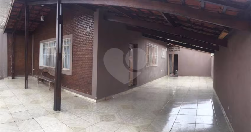 Casa com 3 quartos à venda em Recreio Estoril - SP
