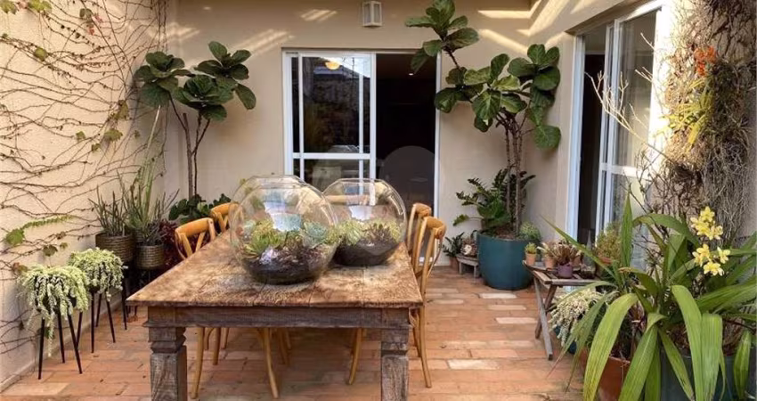 Condomínio com 4 quartos à venda em Jardim Alto De Santa Cruz - SP