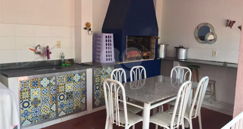 Casa com 3 quartos à venda ou para locação em Centro - SP