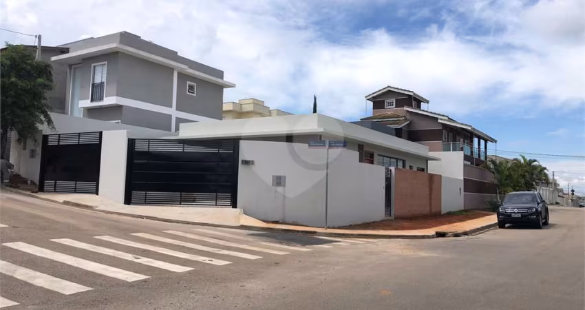 Casa térrea com 2 quartos à venda em Nova Cerejeira - SP