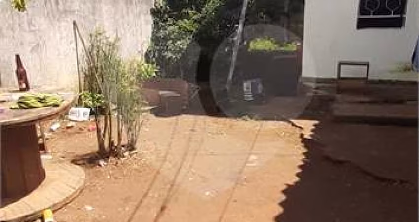 Casa com 3 quartos à venda em Alvinópolis - SP