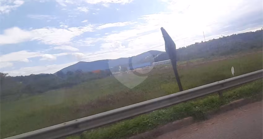 Área de Terra à venda em Centro - SP