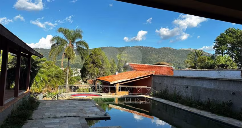 Casa com 4 quartos à venda em Vila Petrópolis - SP
