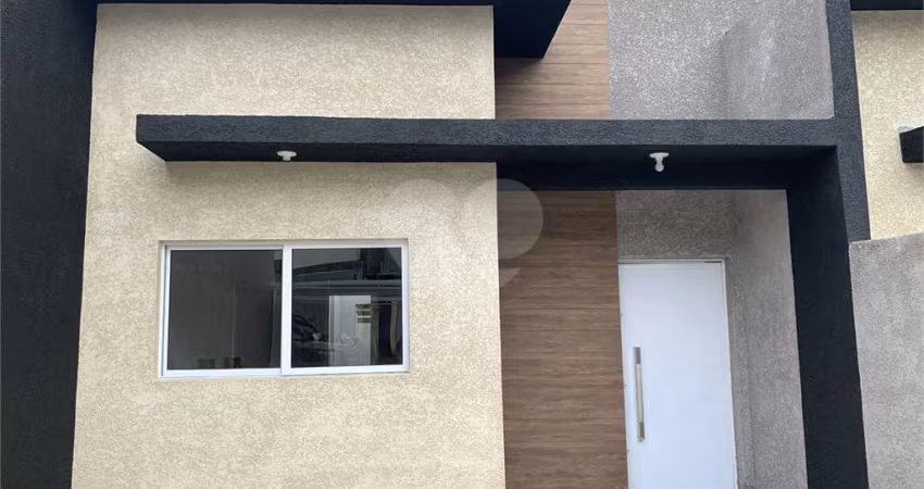 Casa térrea com 3 quartos à venda em Vila Nova Bonsucesso - SP
