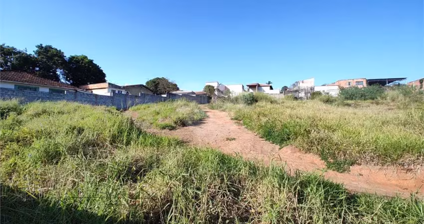 Terreno à venda na Estrada dos Pires, --, Chácaras Maringá, Atibaia