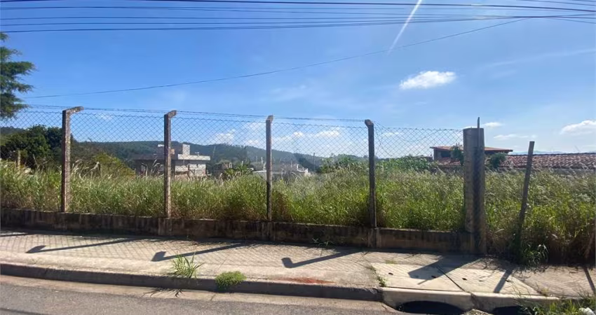 Terreno à venda em Vila Santa Helena - SP