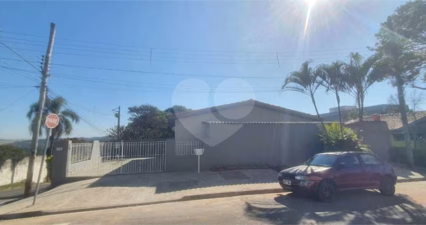 Casa com 3 quartos à venda em Jardim Colonial - SP