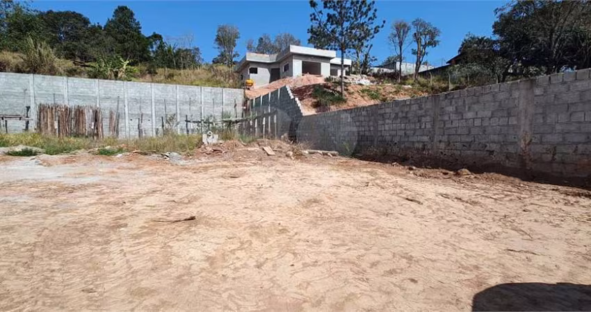 Terreno à venda em Jardim Estância Brasil - SP
