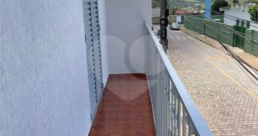 Sobrado com 3 quartos à venda em Centro - SP