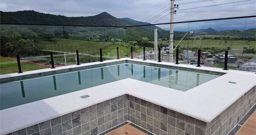 Condomínio com 3 quartos à venda em Laranja Azeda - SP