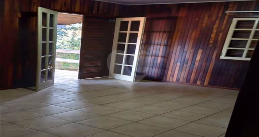 Casa com 2 quartos à venda em Centro - SP