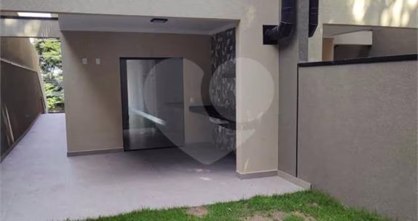 Sobrado com 3 quartos à venda em Jardim Do Lago - SP