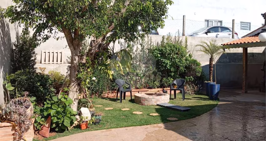 Casa com 4 quartos à venda em Guaxinduva - SP