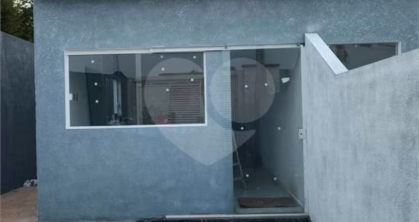Casa com 3 quartos à venda em Vila Santa Helena - SP