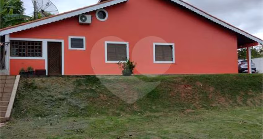 Chácara com 3 quartos à venda em Centro - SP