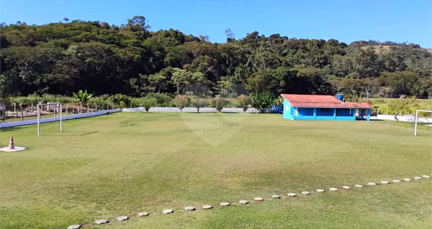 Chácara com 3 quartos à venda em Moinho - SP