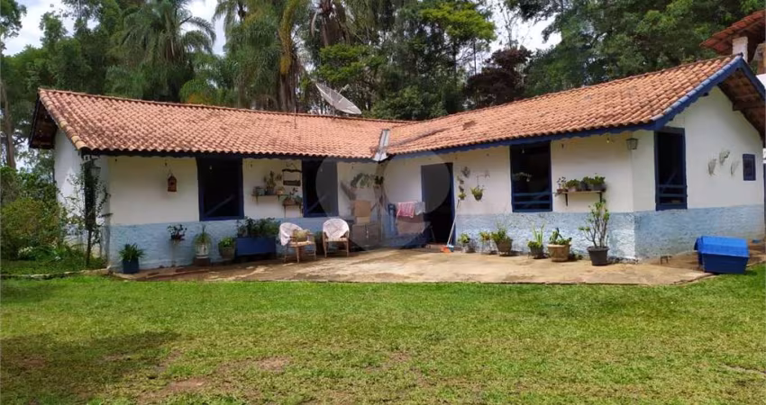 Chácara com 3 quartos à venda em Morro Grande Da Boa Vista - SP