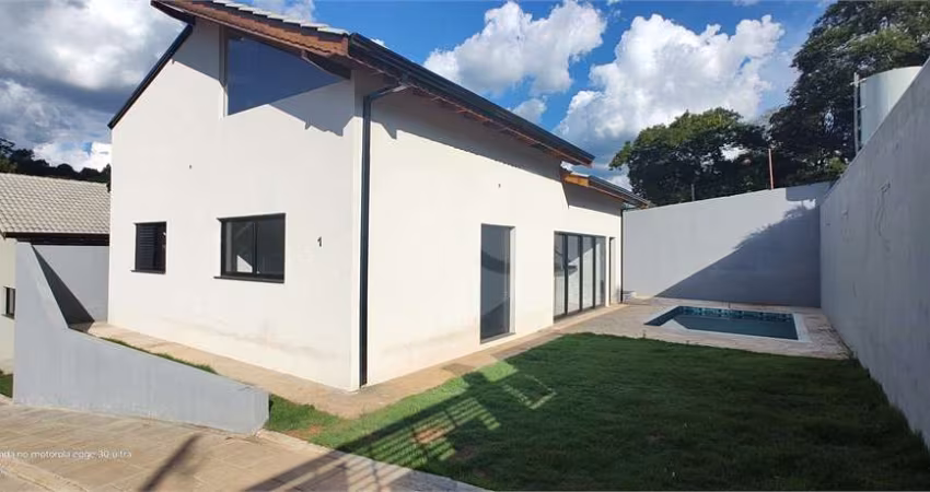 Casa de vila com 3 quartos à venda em Jardim Estância Brasil - SP