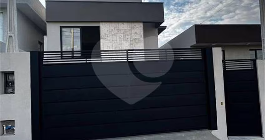 Casa com 2 quartos à venda em Centro - SP