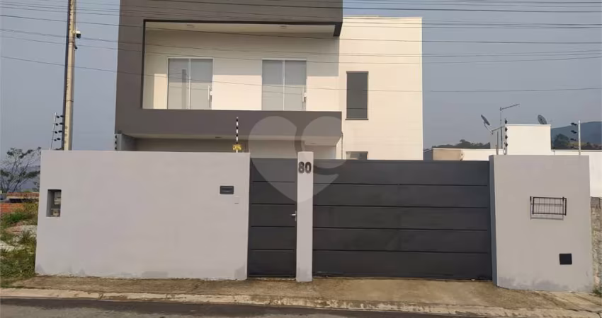 Sobrado com 3 quartos à venda em Centro - SP