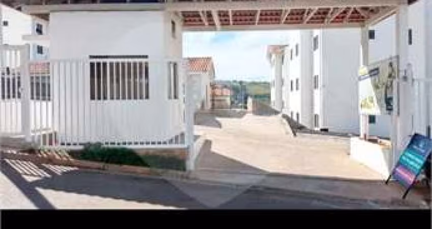 Apartamento com 2 quartos à venda em Condomínio Berbari Ii - SP