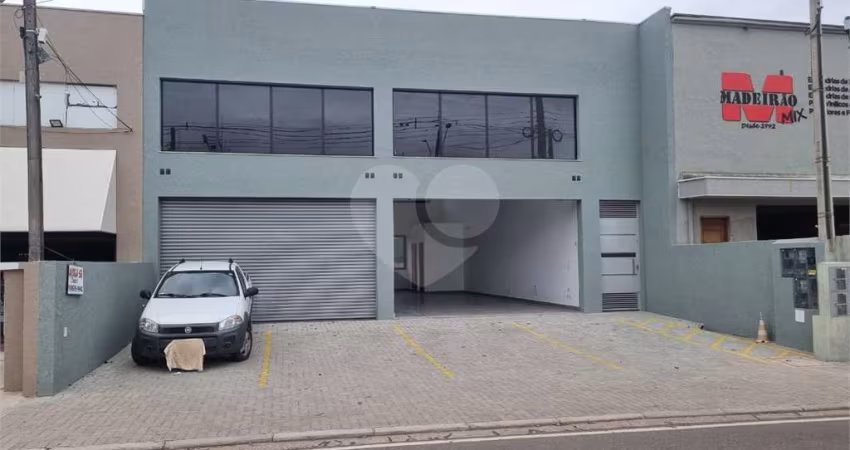 Salão Comercial para locação em Recreio Maristela - SP