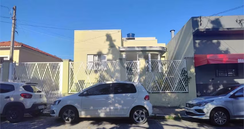 Casa com 4 quartos para locação em Alvinópolis - SP