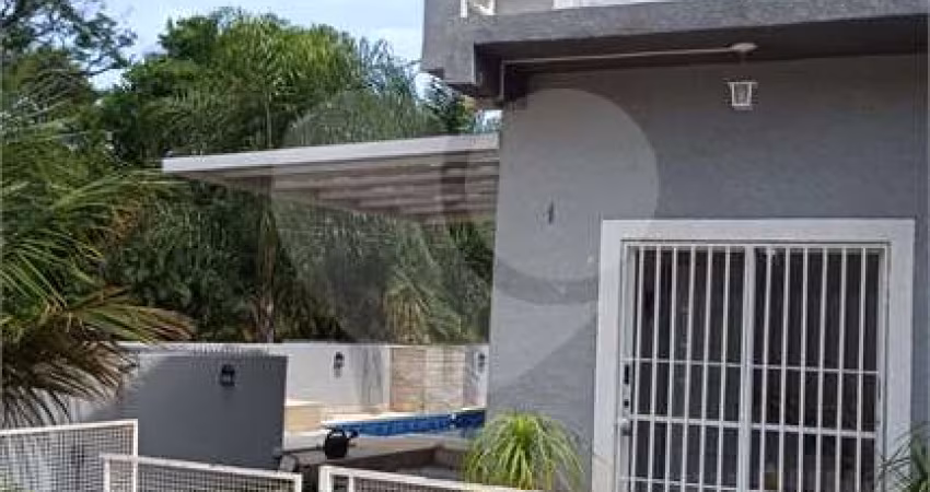 Casa de vila com 2 quartos à venda em Centro - SP