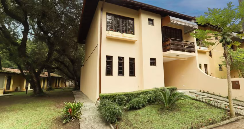 Sobrado em SANTA FELICIDADE com 106,44m²