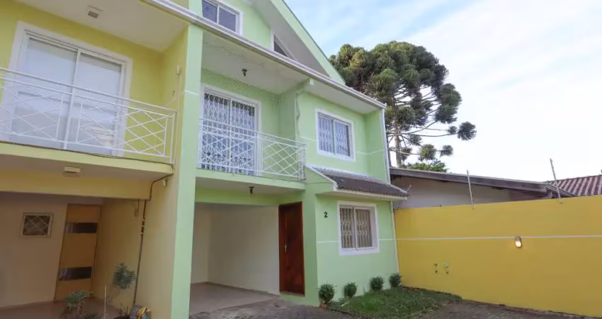 Sobrado em condomínio em santa felicidade com 169,17 m²