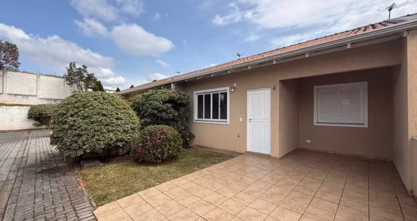 Casa com 3 quartos para alugar na Rua Theóphilo Benato, 35, São Braz, Curitiba